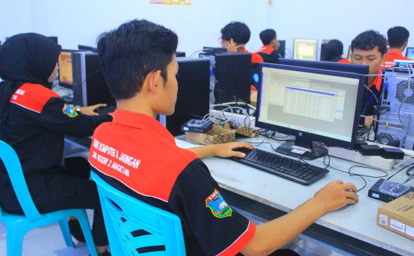 Kesiapan Lulusan TKJ dalam Menghadapi Dunia Industri 4.0
