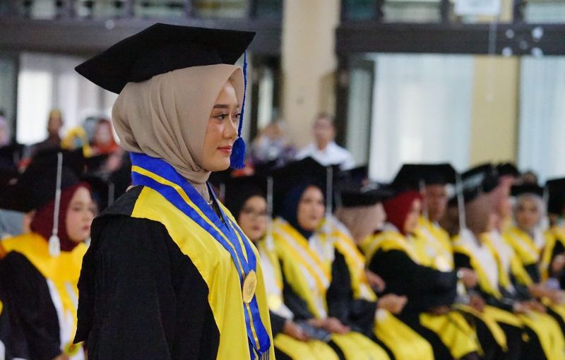 Mengapa Pendidikan Sarjana Penting untuk Kesuksesan Karier di Era Modern