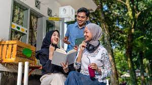 Menghadapi Kuliah dengan Dana Terbatas: Tips Hemat dan Manajemen Anggaran