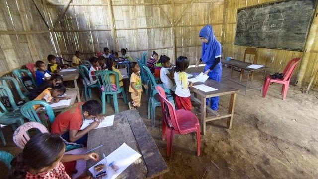 Sekolah di Balai Desa: Murid Belajar dari Masyarakat Langsung